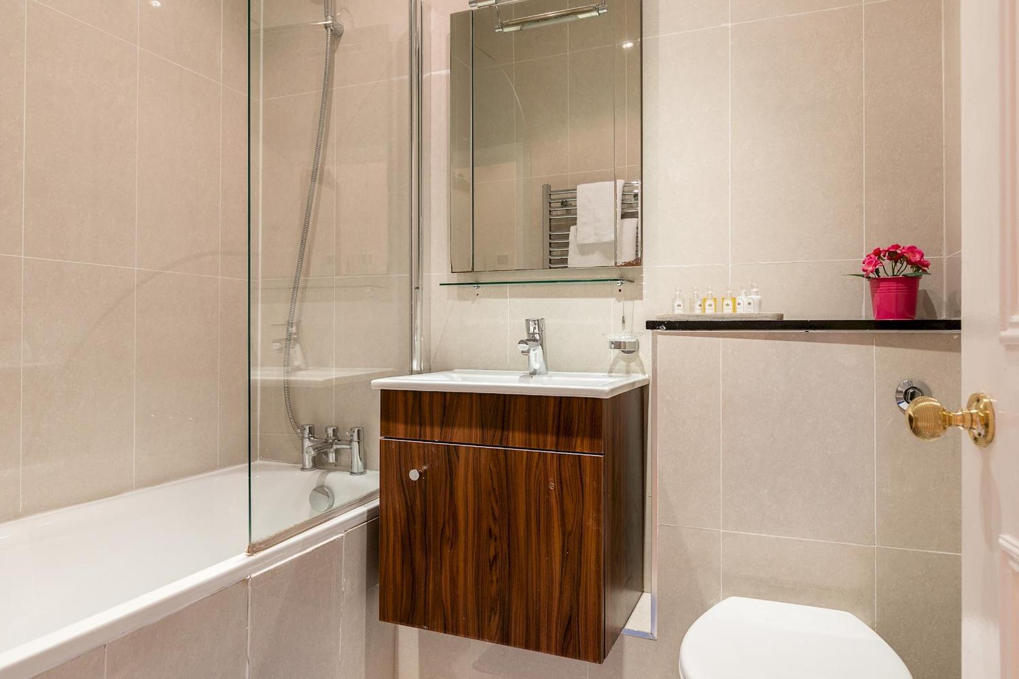 Picktheplace Lancaster Gate Londra Esterno foto